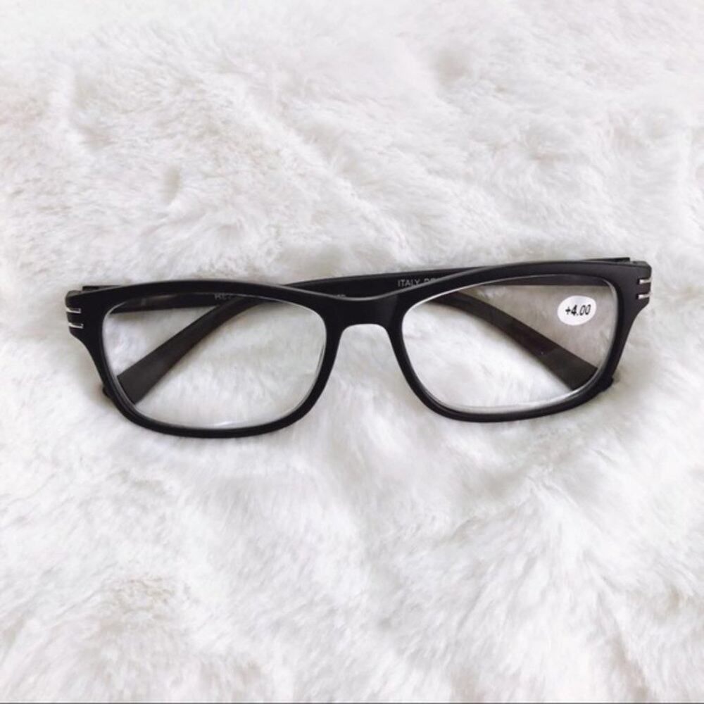 Claire Black Rectangular Reading Glasses